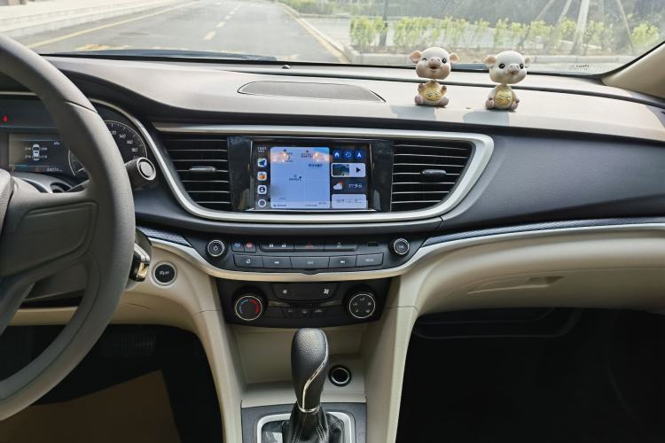 Used Buick GT 2021 Exemplar 1.5L Automatic Elite Version Audio And AC Panel