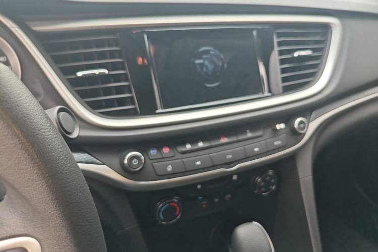 Used Buick GT 2021 Revised Version 1.3T Automatic Mild Hybrid Elite Edition Audio And AC Panel