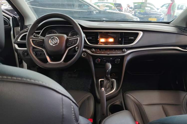 Used Buick GT 2021 Revised Version Flagship 1.5L Automatic Elite Edition Center Console