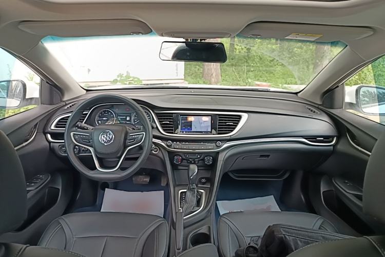 Used Buick GT 2021 Revised Version Flagship 1.5L Automatic Elite Edition Center Console