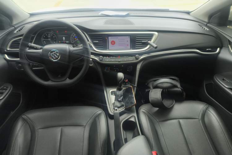 Used Buick GT 2021 1.3T Automatic Mild Hybrid Elite Version Center Console