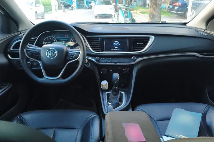 Used Buick GT 2021 Revised Version Flagship 1.5L Automatic Elite Edition Center Console