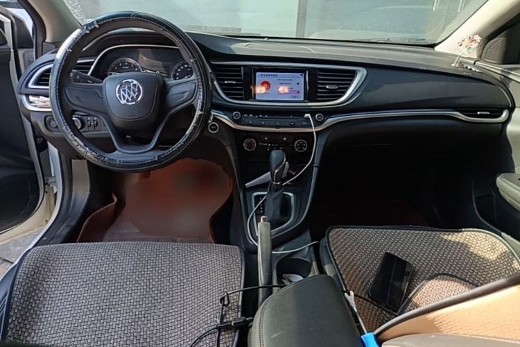 Used Buick GT 2021 1.3T Automatic Mild Hybrid Elite Version Center Console