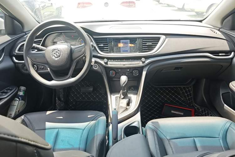Used Buick GT 2021 1.3T Automatic Mild Hybrid Elite Version Center Console