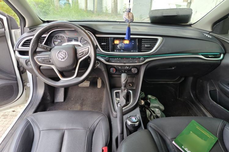 Used Buick GT 2021 Revised Version Flagship 1.5L Automatic Elite Edition Center Console