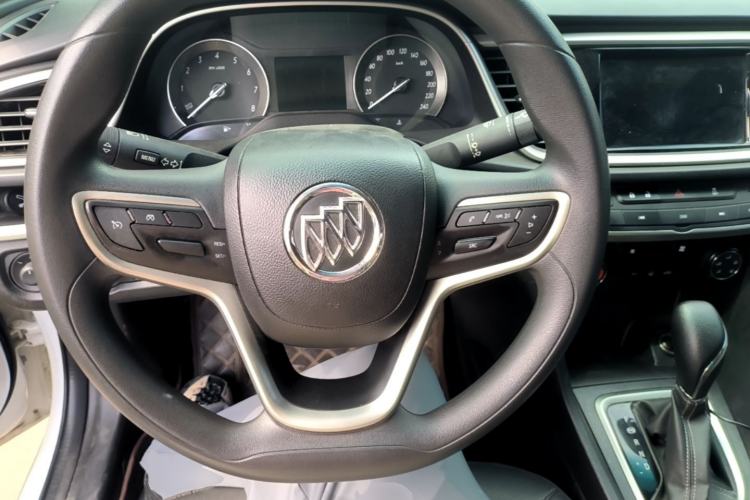 Used Buick GT 2021 Revised Version Flagship 1.5L Automatic Elite Edition Center Console