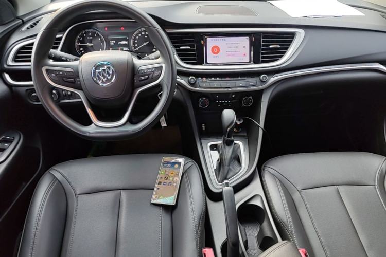 Used Buick GT 2021 Revised Version Flagship 1.5L Automatic Elite Edition Center Console