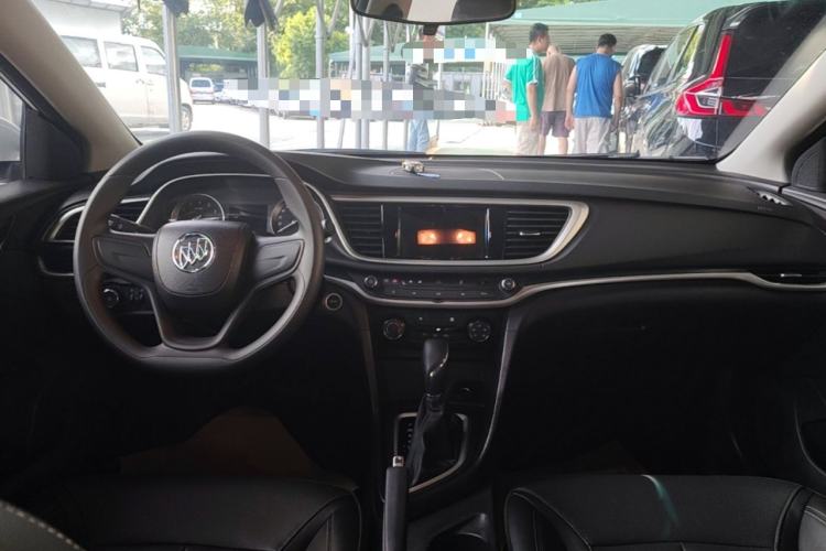 Used Buick GT 2021 1.3T Automatic Mild Hybrid Elite Version Center Console