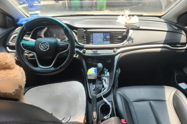 Used Buick GT 2021 Revised Version Flagship 1.5L Automatic Elite Edition Center Console
