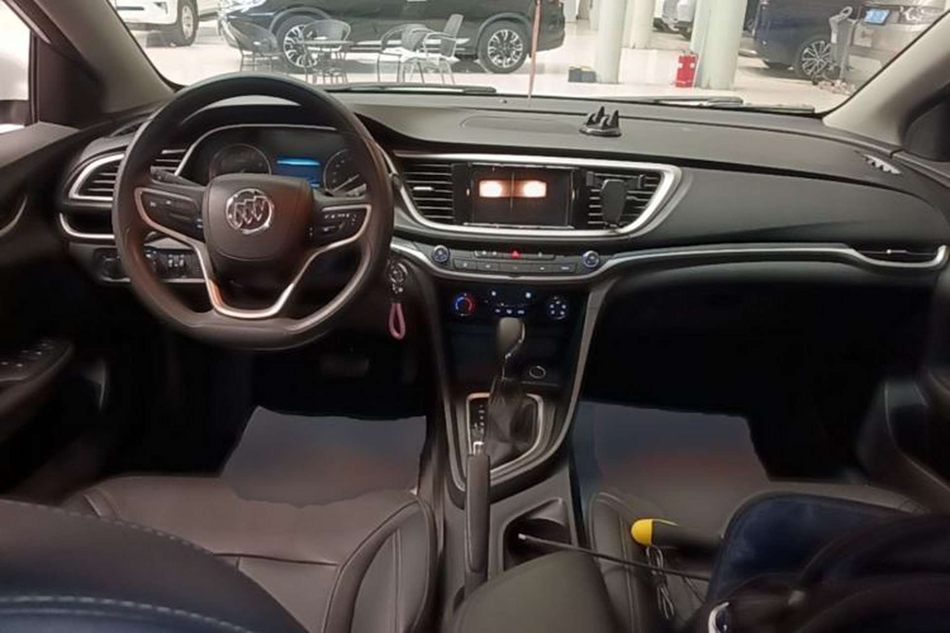 Used Buick GT 2021 Revised Version 1.3T Automatic Mild Hybrid Elite Edition Center Console