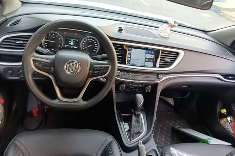 Used Buick GT 2021 Revised Version Flagship 1.5L Automatic Elite Edition Center Console