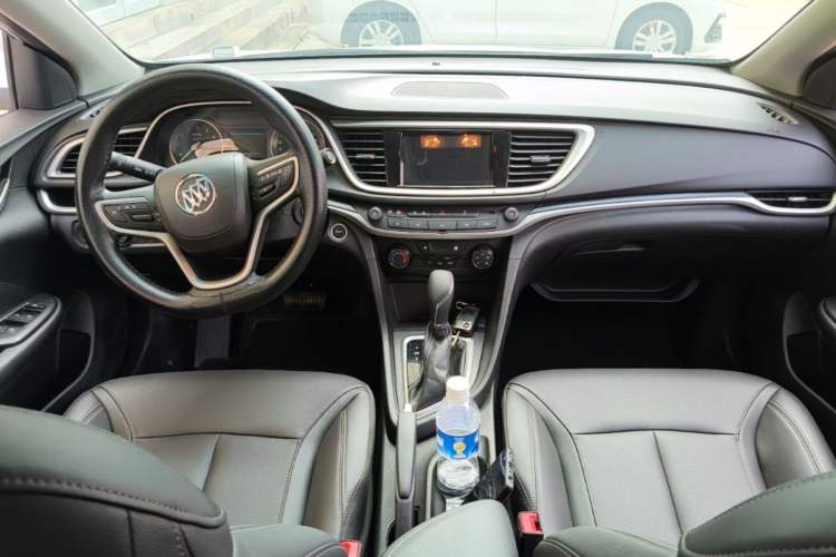 Used Buick GT 2021 Revised Version Flagship 1.5L Automatic Elite Edition Center Console