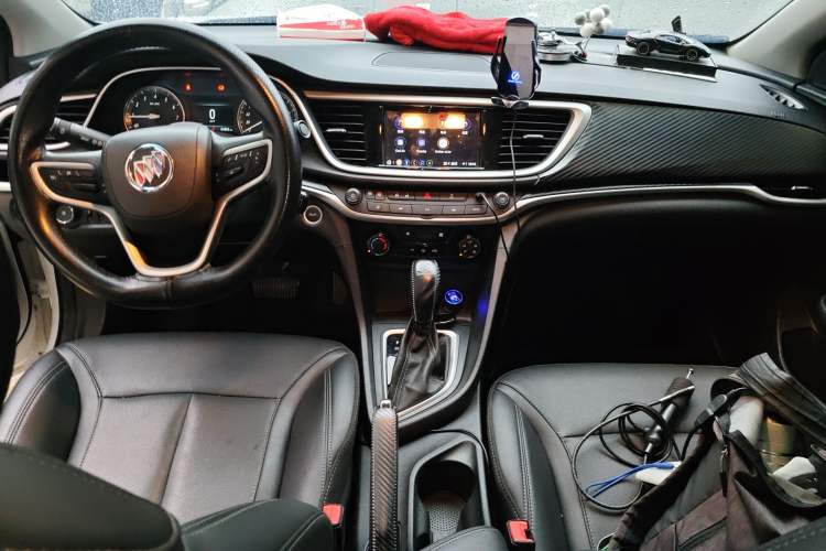 Used Buick GT 2021 Revised Version 1.3T Automatic Mild Hybrid Elite Edition Center Console