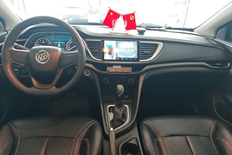 Used Buick GT 2021 Revised Version Flagship 1.5L Automatic Entry-Level Trim Center Console