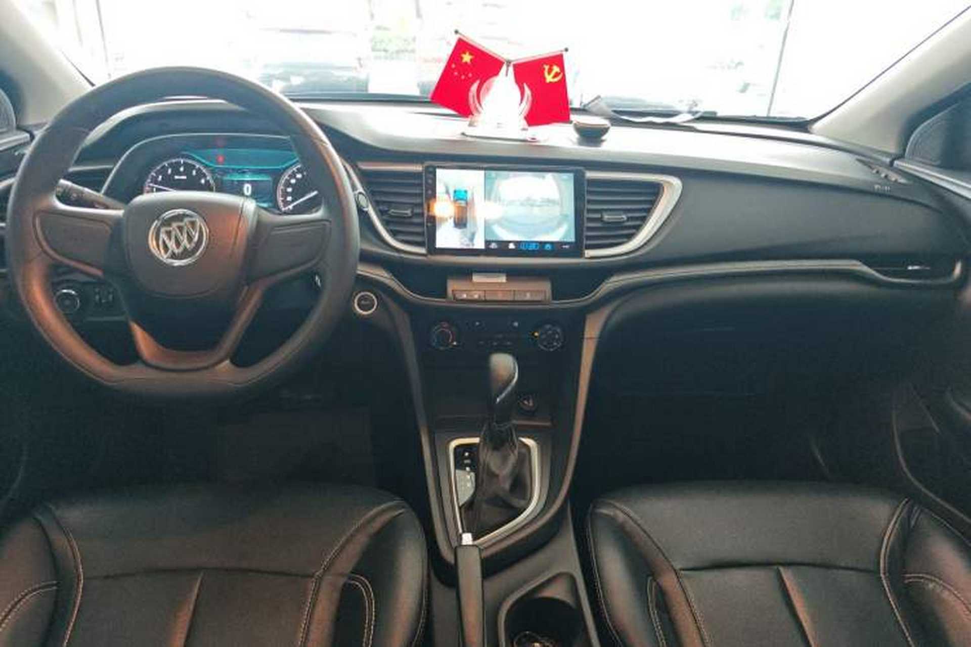 Used Buick GT 2021 Revised Version Flagship 1.5L Automatic Entry-Level Trim Center Console