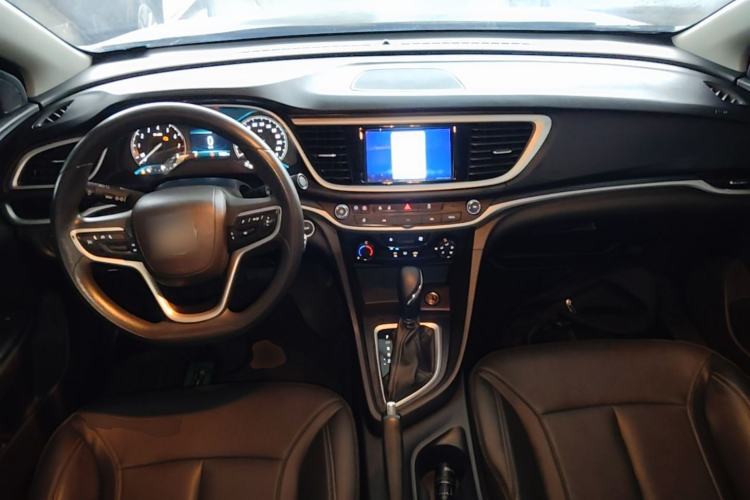 Used Buick GT 2021 Revised Version Flagship 1.5L Automatic Elite Edition Center Console