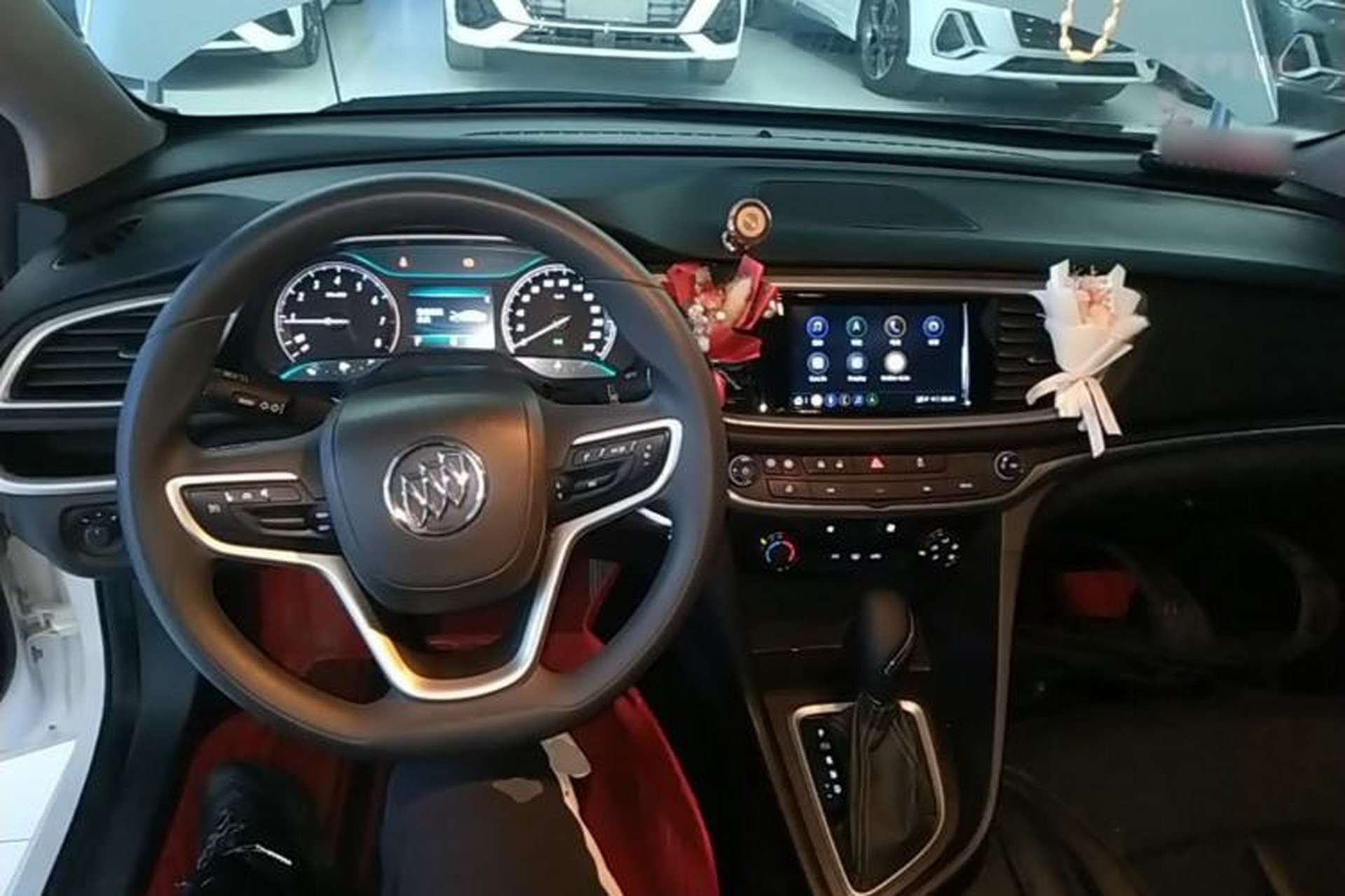 Used Buick GT 2021 Revised Version Flagship 1.5L Automatic Elite Edition Center Console