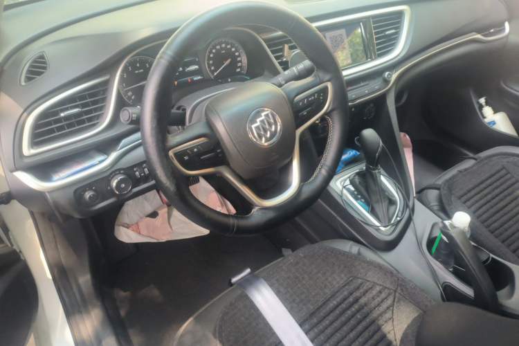 Used Buick GT 2021 Revised Version Flagship 1.5L Automatic Elite Edition Center Console
