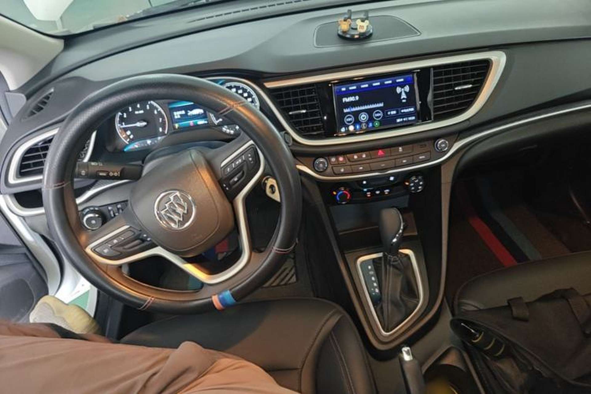 Used Buick GT 2021 Revised Version Flagship 1.5L Automatic Elite Edition Center Console