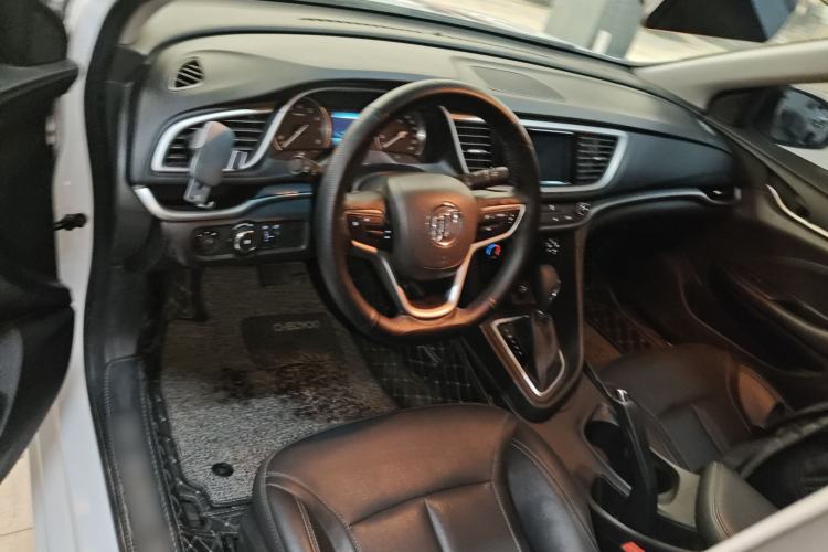 Used Buick GT 2021 Revised Version Flagship 1.5L Automatic Elite Edition Center Console