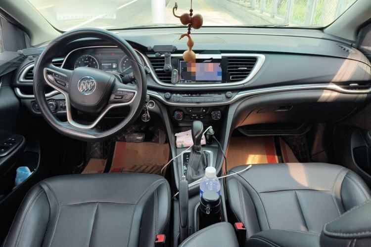 Used Buick GT 2021 Revised Version Flagship 1.5L Automatic Elite Edition Center Console