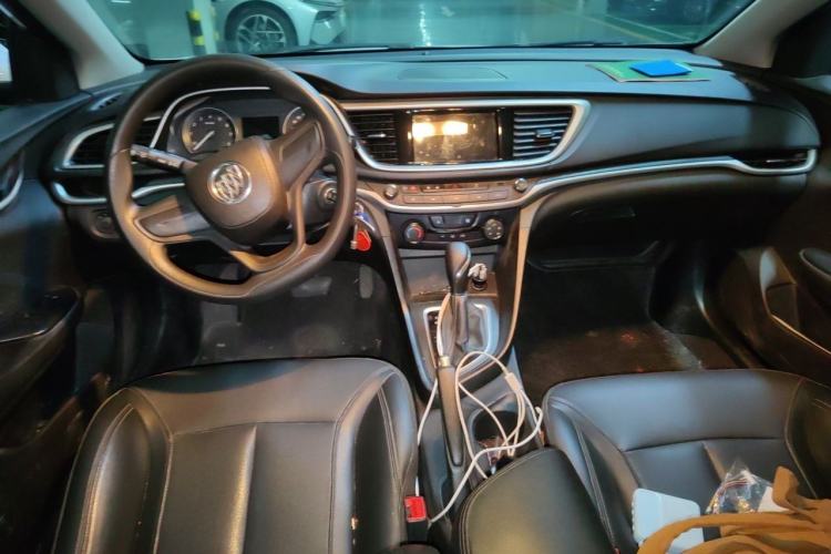 Used Buick GT 2021 1.3T Automatic Mild Hybrid Elite Version Center Console