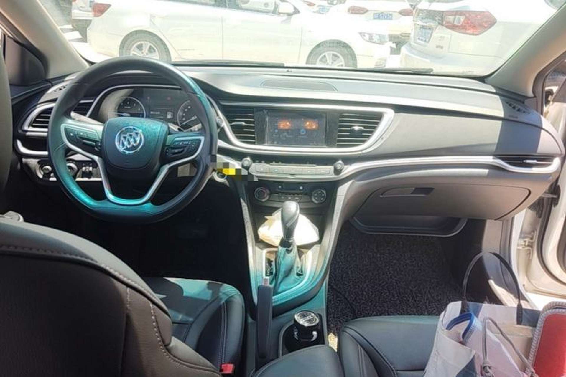 Used Buick GT 2021 Revised Version 1.3T Automatic Mild Hybrid Elite Edition Center Console