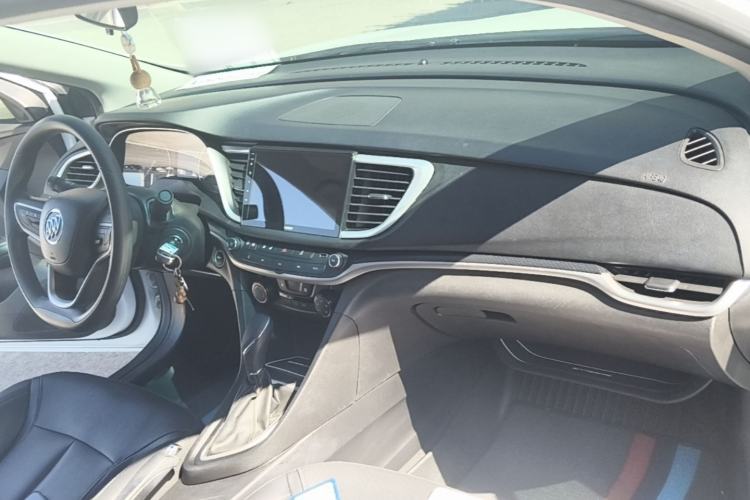 Used Buick GT 2021 Revised Version Flagship 1.5L Automatic Elite Edition Center Console