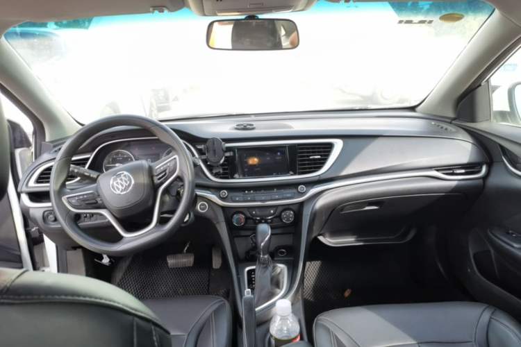 Used Buick GT 2021 Revised Version 1.3T Automatic Mild Hybrid Elite Edition Center Console