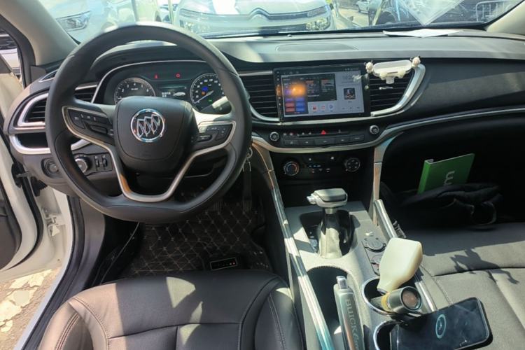 Used Buick GT 2021 Revised Version 1.3T Automatic Mild Hybrid Elite Edition Center Console