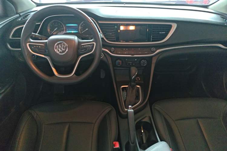 Used Buick GT 2021 Revised Version Flagship 1.5L Automatic Entry-Level Trim Center Console