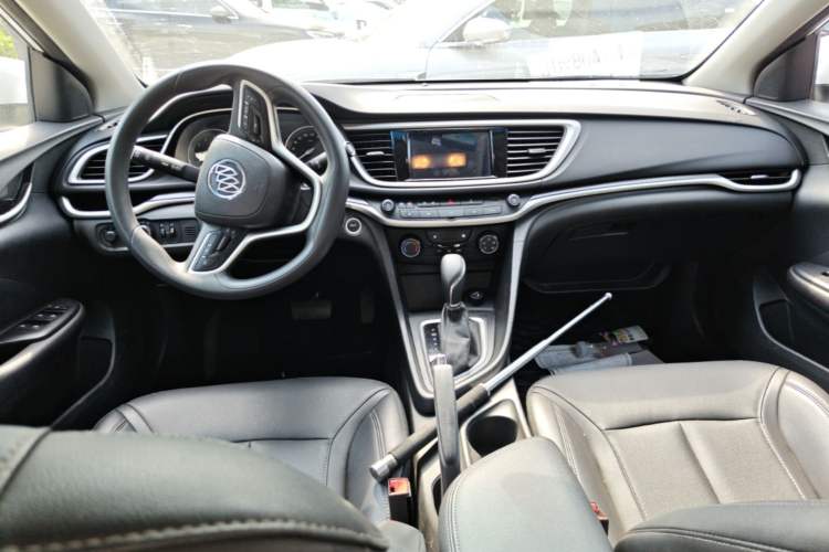 Used Buick GT 2021 Revised Version Flagship 1.5L Automatic Elite Edition Center Console