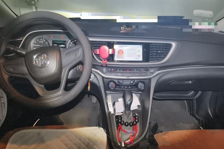 Used Buick GT 2021 1.3T Automatic Mild Hybrid Elite Version Center Console