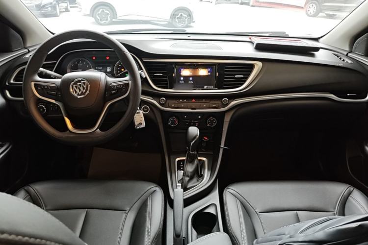 Used Buick GT 2021 Revised Version Flagship 1.5L Automatic Elite Edition Center Console