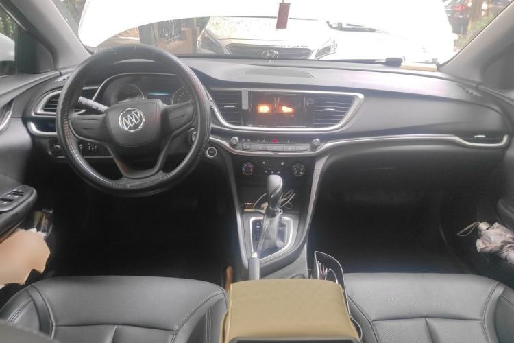 Used Buick GT 2021 1.3T Automatic Mild Hybrid Elite Version Center Console