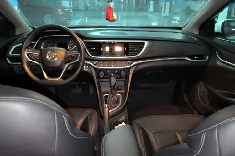 Used Buick GT 2021 Revised Version Flagship 1.5L Automatic Elite Edition Center Console