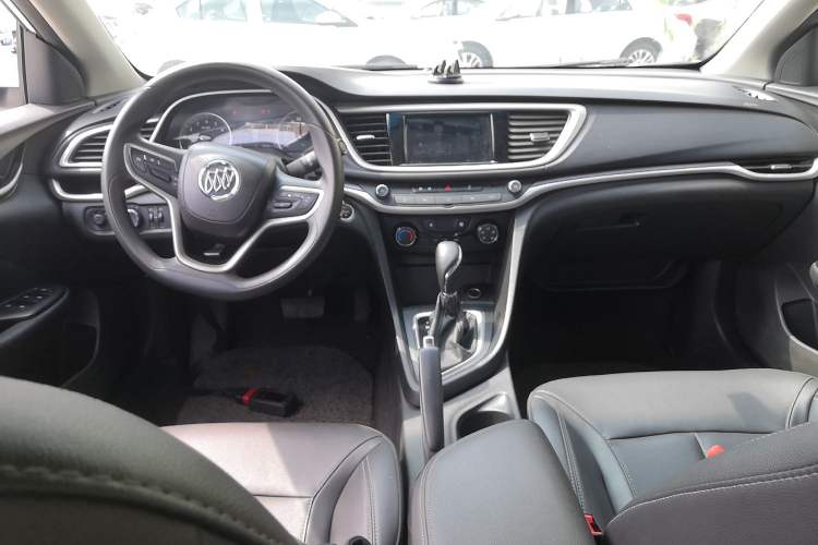 Used Buick GT 2021 Revised Version 1.3T Automatic Mild Hybrid Elite Edition Center Console