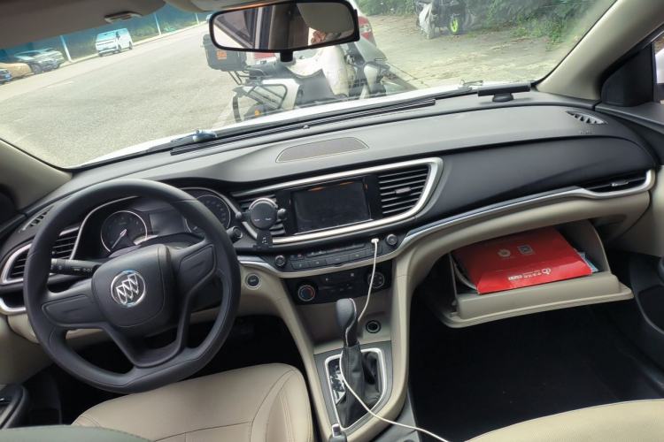 Used Buick GT 2021 Exemplar 1.5L Automatic Elite Version Center Console