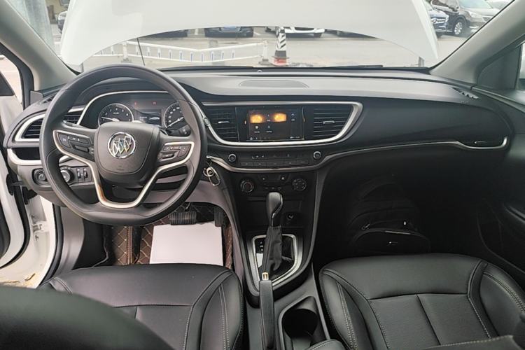 Used Buick GT 2021 Revised Version Flagship 1.5L Automatic Entry-Level Trim Center Console