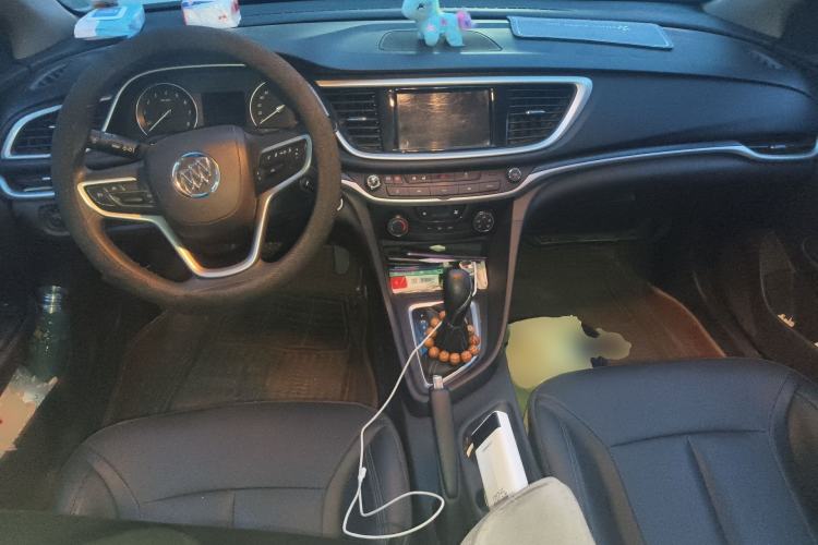 Used Buick GT 2021 Revised Version 1.3T Automatic Mild Hybrid Elite Edition Center Console