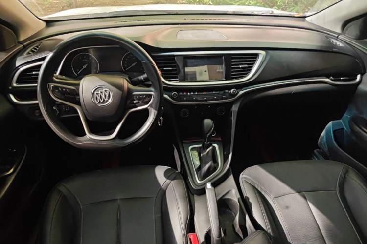Used Buick GT 2021 Revised Version Flagship 1.5L Automatic Elite Edition Center Console