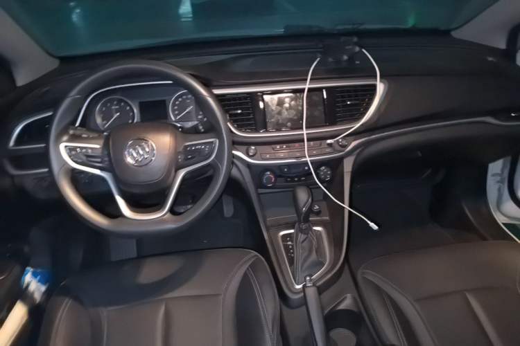 Used Buick GT 2021 Revised Version Flagship 1.5L Automatic Elite Edition Center Console