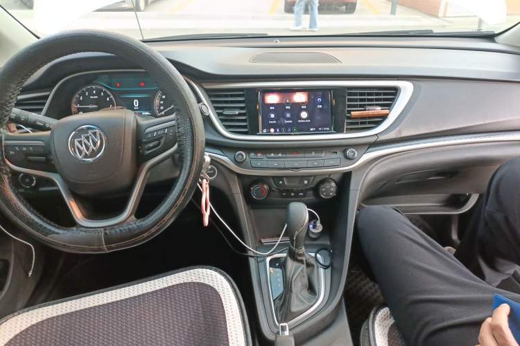 Used Buick GT 2021 Revised Version Flagship 1.5L Automatic Elite Edition Center Console