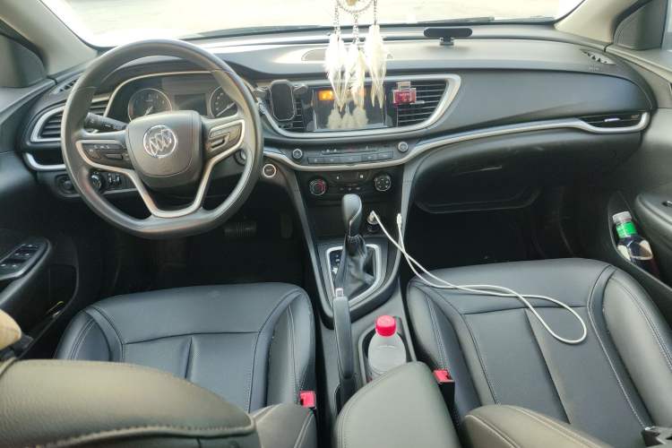 Used Buick GT 2021 Revised Version Flagship 1.5L Automatic Elite Edition Center Console
