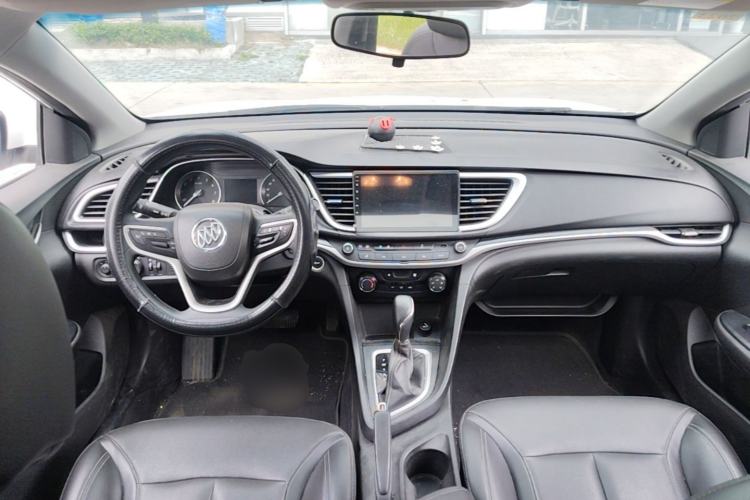 Used Buick GT 2021 Revised Version Flagship 1.5L Automatic Elite Edition Center Console