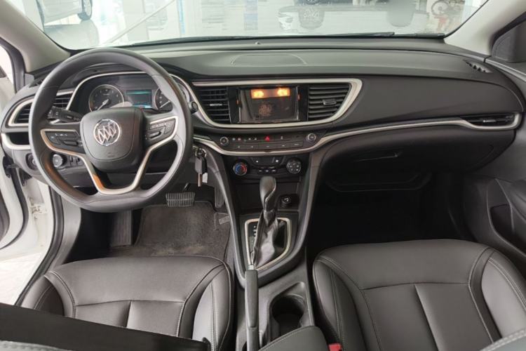 Used Buick GT 2021 Revised Version Flagship 1.5L Automatic Elite Edition Center Console