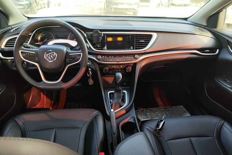 Used Buick GT 2021 Revised Version Flagship 1.5L Automatic Elite Edition Center Console