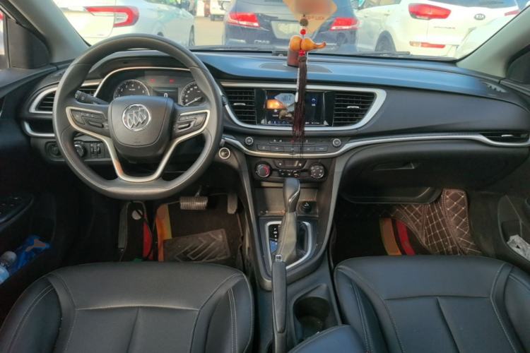 Used Buick GT 2021 Revised Version Flagship 1.5L Automatic Elite Edition Center Console
