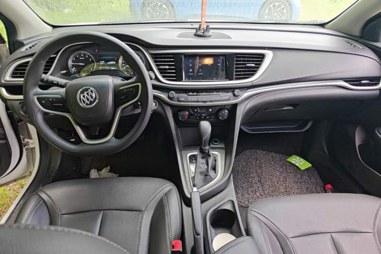 Used Buick GT 2021 Revised Version 1.3T Automatic Mild Hybrid Elite Edition Center Console