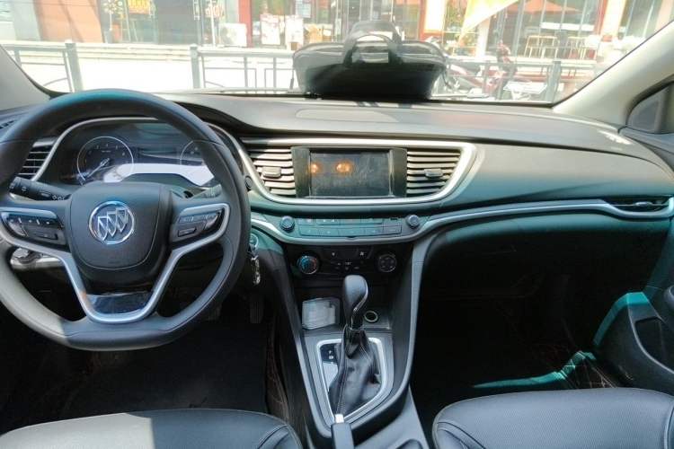 Used Buick GT 2021 1.3T Automatic Mild Hybrid Elite Version Center Console